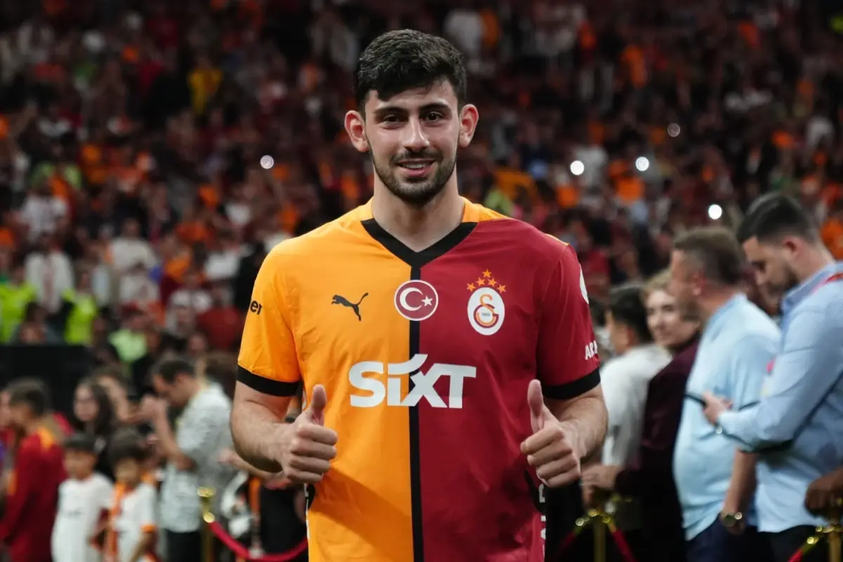 Galatasaray'da Şok Karar: Yusuf Demir İlk 11'de Çıktı