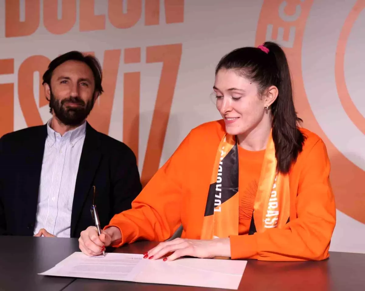 Eczacıbaşı Dynavit, Amerikalı Pasör Dana Rettke'yi 2026-2027 Sezonu İçin Tekrar Kadrosunda Görüyor