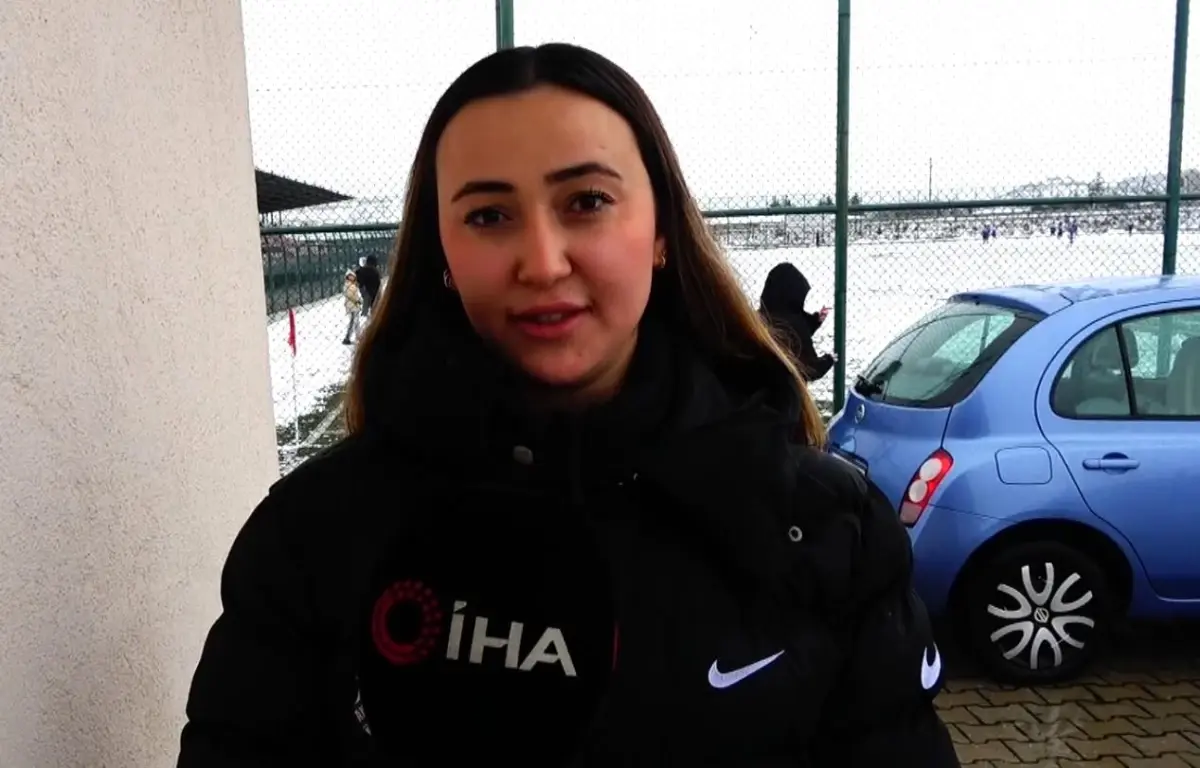 Tavşanlı Akıncılarspor Kadın Futbol Takımı Bursa Merinos ile Hazırlık Maçına Çıktı