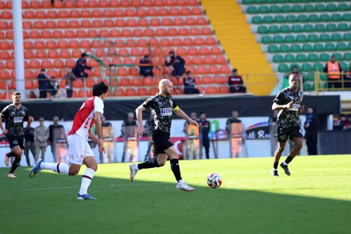 Alanyaspor ve Karagümrük A Grubu'nda 2-2'lik Beraberlikle Puanları Eşitledi