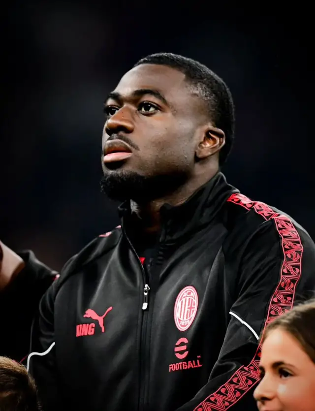 Galatasaray ve AC Milan logoları bir arada