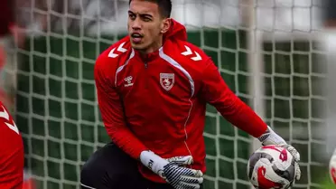 Samsunspor antrenman sahasında İrfan Can