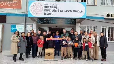 Bağış yapılan spor malzemeleri