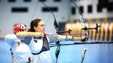 Samsun'da Salon Kış Okçuluk Kupası'nda yarışan sporcular