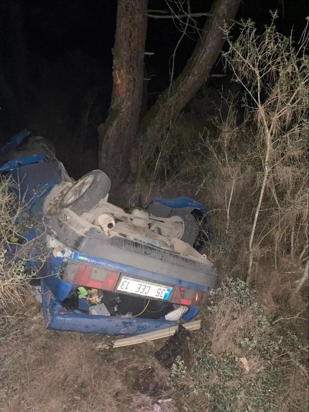 Osmaneli'de Araç Yoldan Çıktı: 1 Yaralı