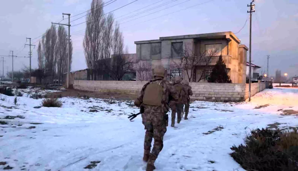 Iğdır’da 15 Adrese Eş Zamanlı Operasyon: 11 Şüpheli Gözaltında