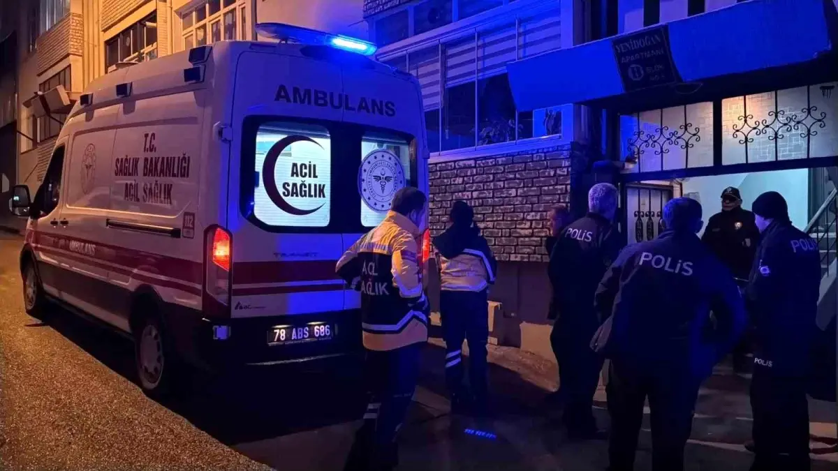 Karabük’te 77 Yaşındaki Adam Merdiven Boşluğunda Ölü Bulundu