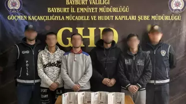 Bayburt’ta Düzensiz Göçmen Operasyonu: 8 Kişi Yakalandı, Sahte Pasaport Skandalı Ortaya Çıktı