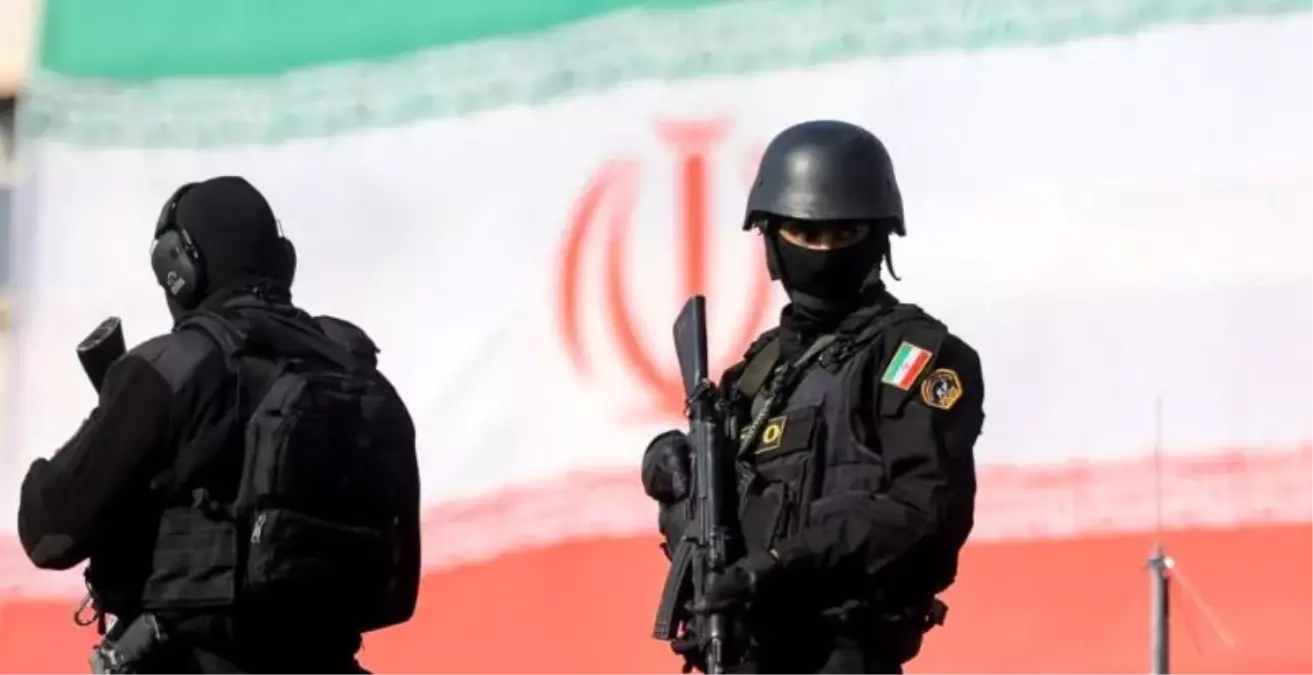 İran’da Rejim Çöküşü: Protestolar ve Yaptırımların Birleşik Etkisi