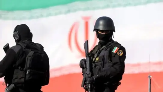 İran’da Rejim Çöküşü: Protestolar ve Yaptırımların Birleşik Etkisi