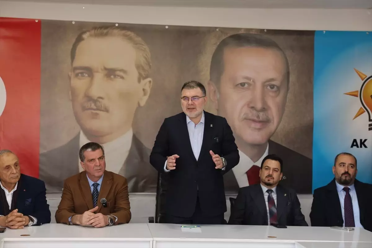 İzmir'de Çöp Yönetimi Krizi: 1,1 Milyar Liralık Borç Gündemde