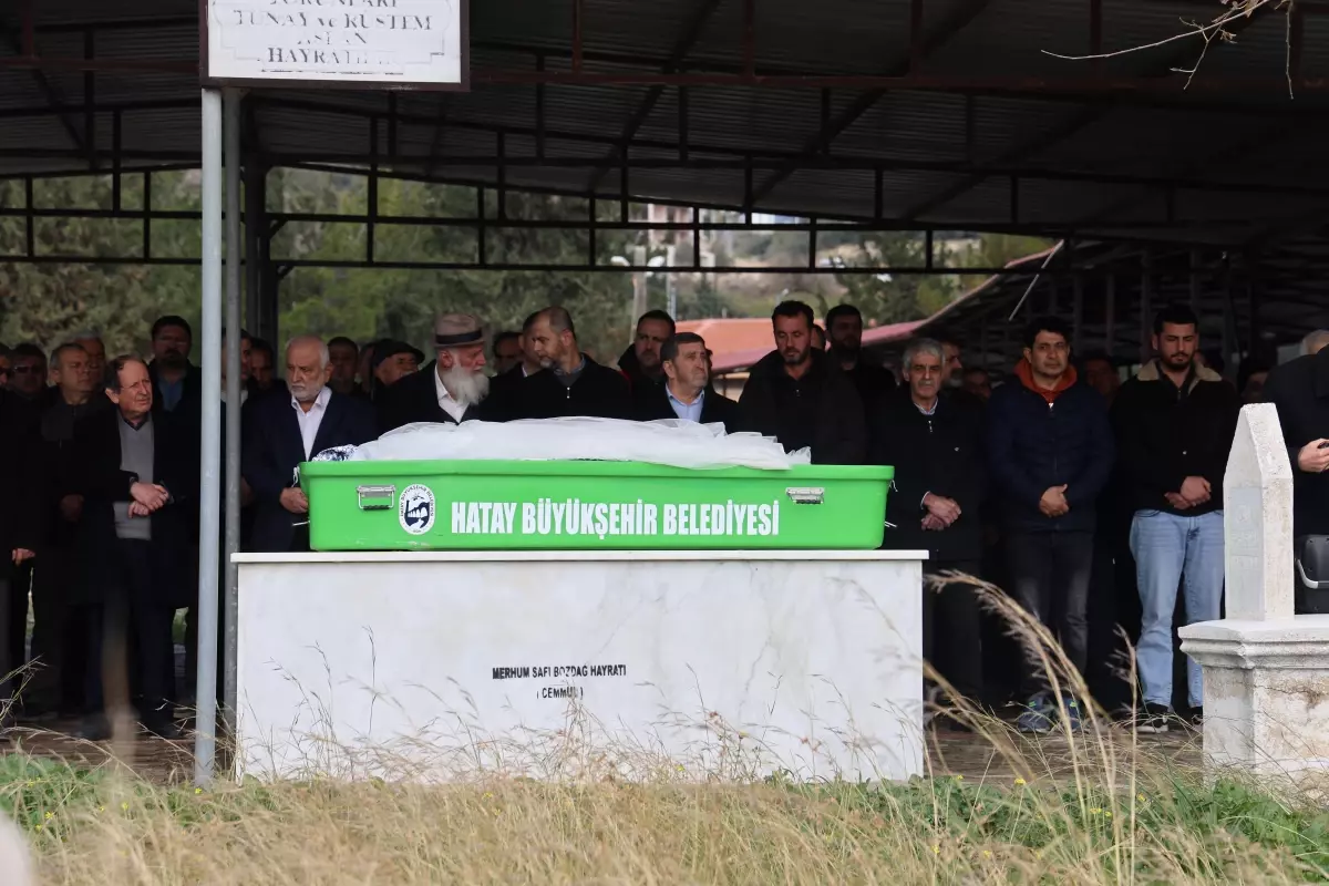 17 Yaşındaki Eylül Mengüllü'nün Trajik Ölümü: Aile İçi Şiddet ve Psikolojik Sorunlar Gündemde