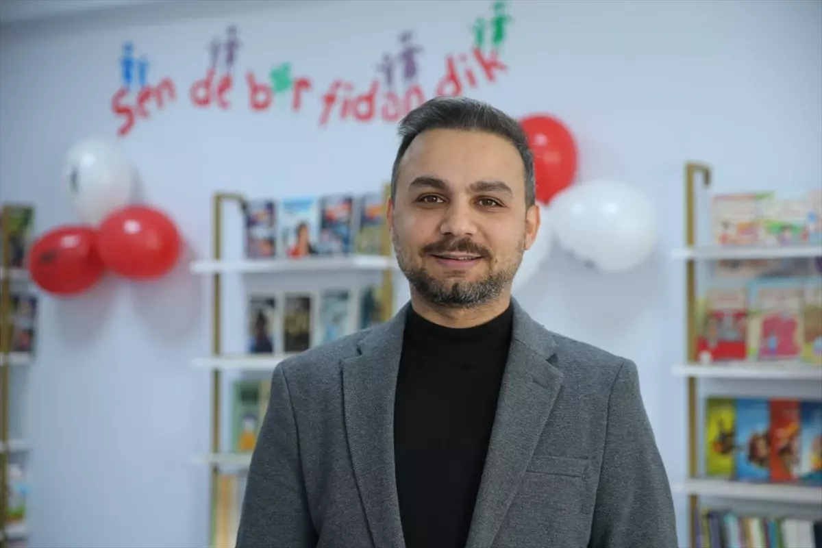 Aydınlı Çift, Siirt’te Kitap Dostu Okul Kütüphanesi Kurdu