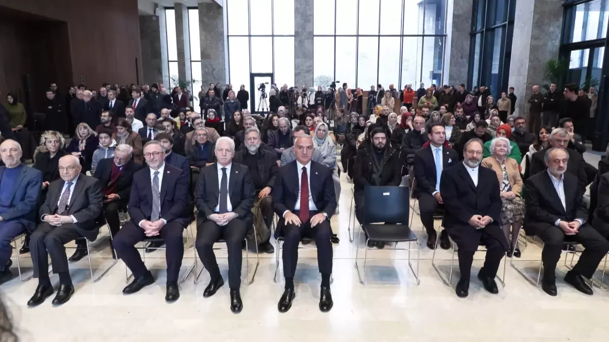 Bakan Ersoy, 1878'den Şevki Efendi Mushaf'ını Resmi Açıklamayla Tanıttı