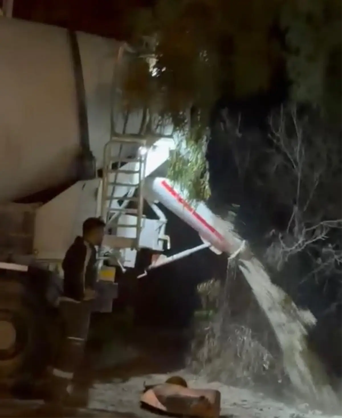 Hatay’da İzinsiz Beton Dökümü: Mikser Sahibi 23 Bin Lira Ceza Aldı