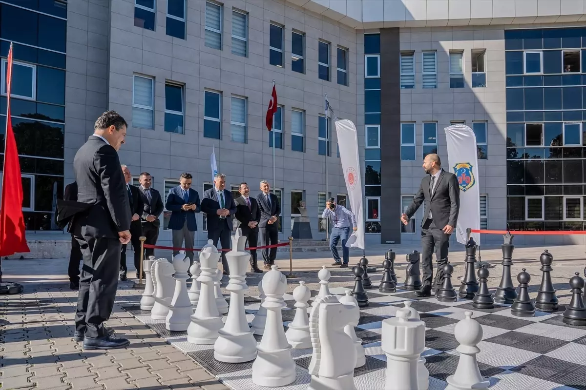 İzmir’de Denetimli Serbestlik Katılımcılarına Özel Satranç Turnuvası Gerçekleşti