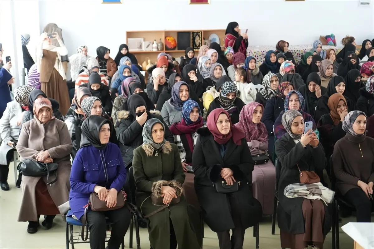 Muş’ta Kadınlara Yönelik Uyuşturucu Önleme Eğitimi Başladı