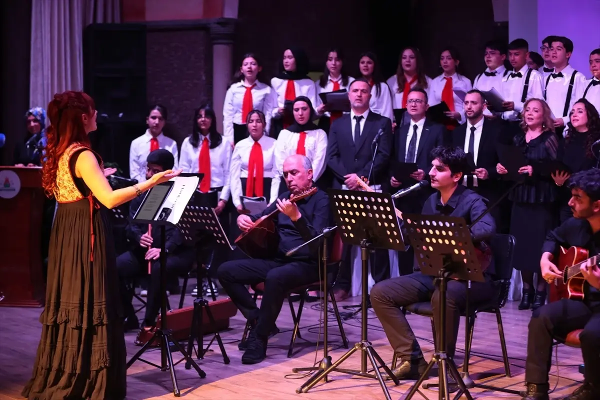 Nevşehir’de Meslek Lisesi Öğrencileri Anadolu Türküleriyle Buluştu