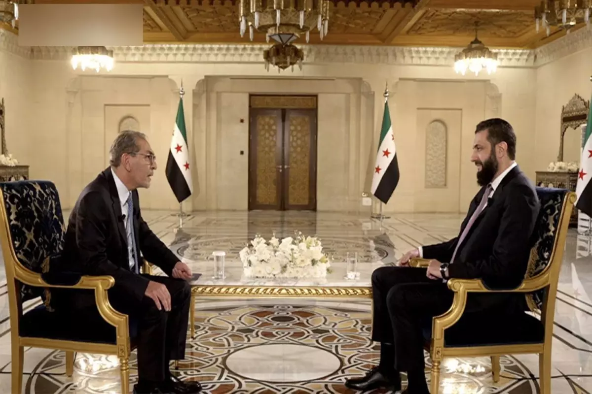 Suriye, Irak Şems TV’nin Şara Röportajını Yayınlamamasını Sertçe Kınadı