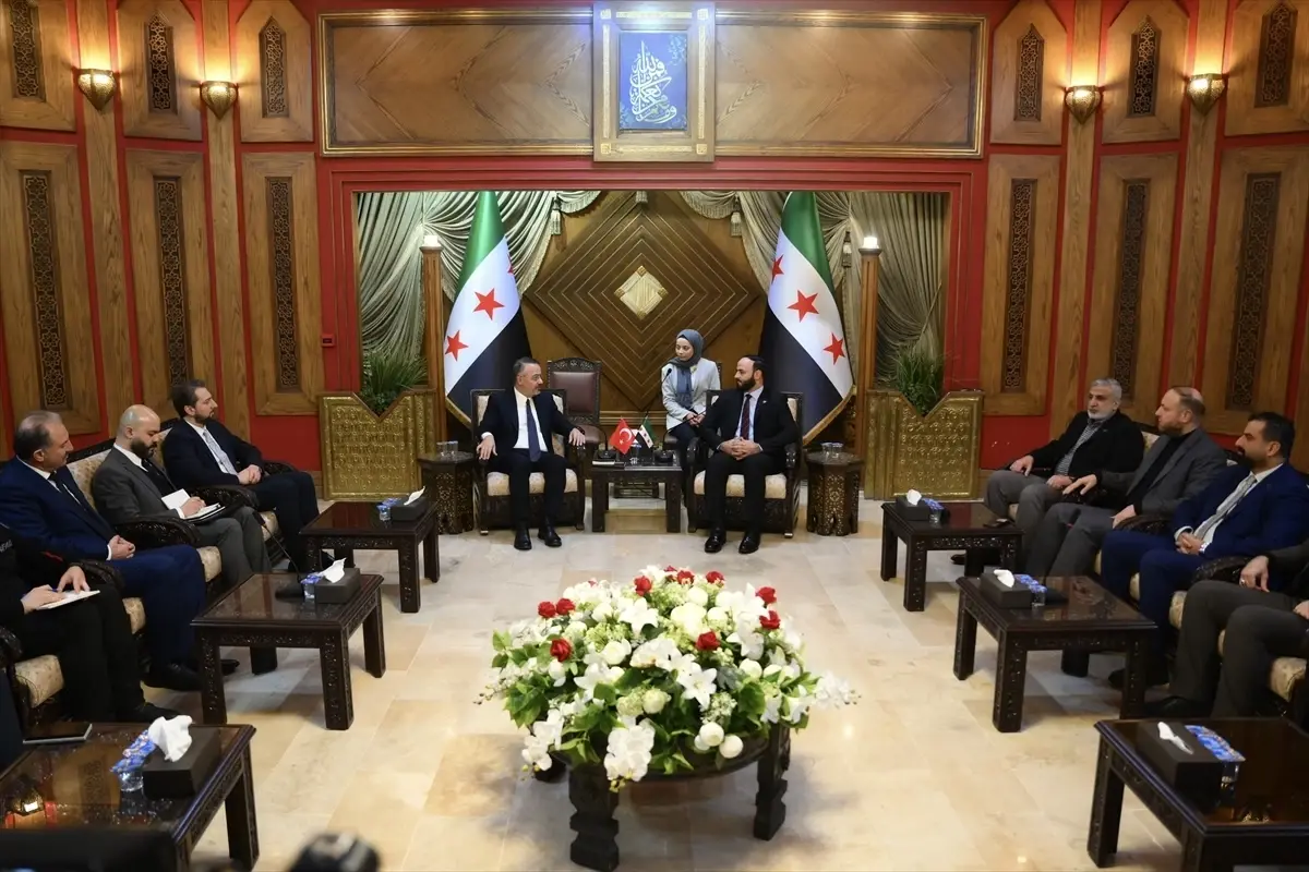 Türkiye'nin Şam Büyükelçisi Halep'te Valisiyle Görüştü: İşbirliği ve Memnuniyet