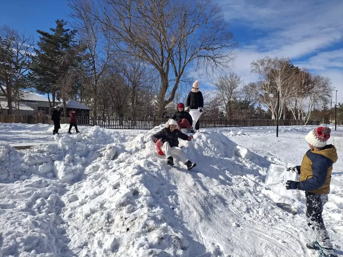 Ulaş’ta Karla Gelen Neşeli Kış Günleri