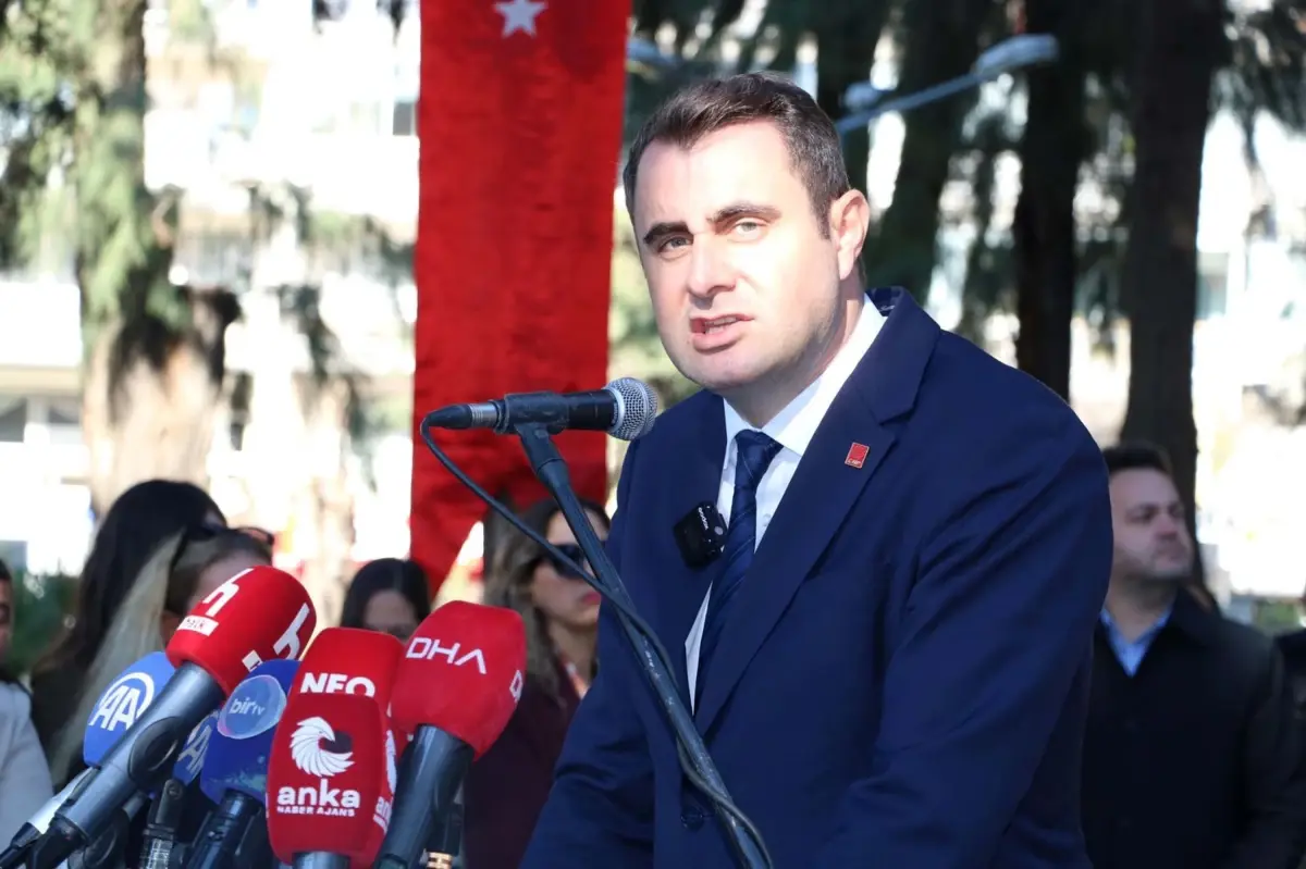 Zübeyde Hanım’ın 103. Yıl Dönümünde İzmir Karşıyaka’da Anma Töreni