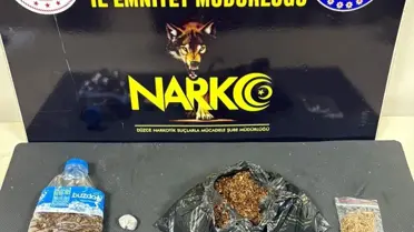 Operasyon sonrası ele geçirilen uyuşturucu paketleri