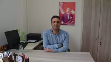 Dr. Önder İşlek dünya haritası üzerinde