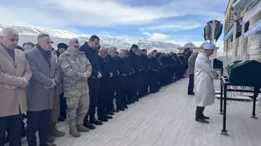 Cenaze töreninden bir anlık görüntü