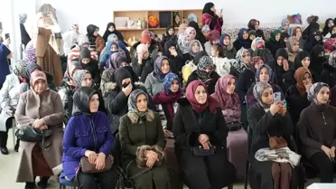 Eğitim sırasında kullanılan sunum materyalleri