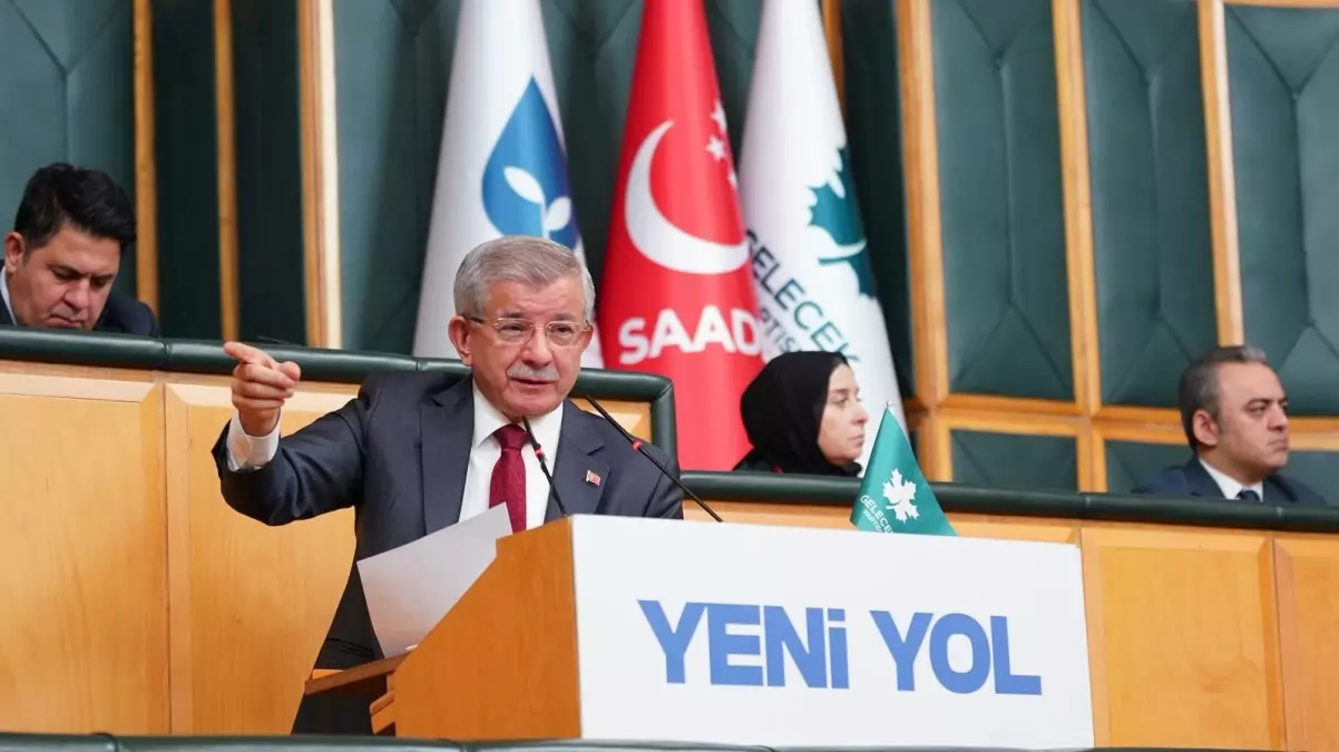 Davutoğlu'ndan Komisyona Sert Eleştiri: Rapor Gecikmesi Sınıf Geçirme İle Karşılaştırıldı