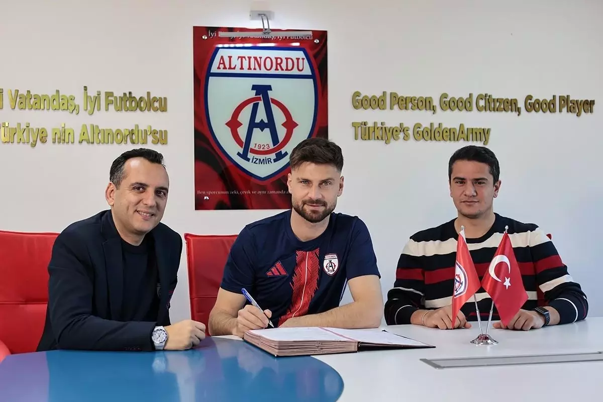 Altınordu savunmaya yeni bir yıldız ekledi: Sadi Karaduman transfer oldu