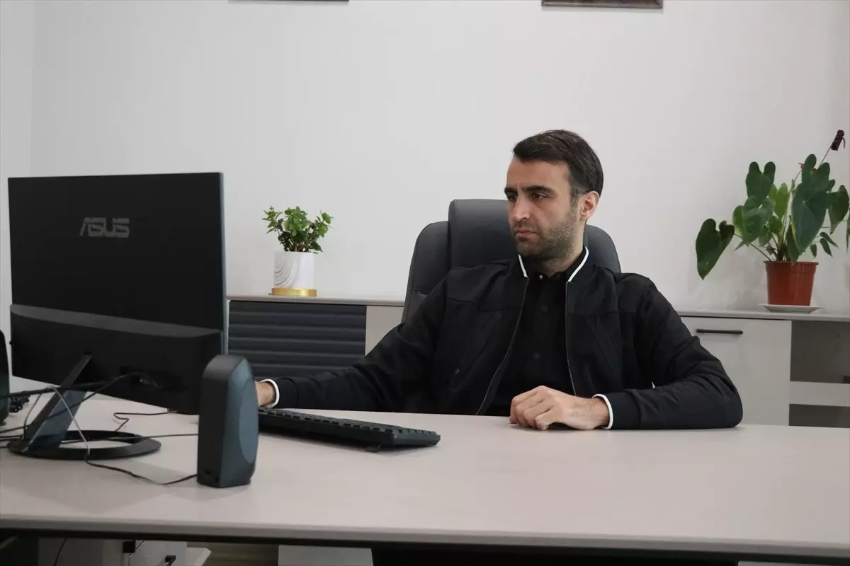 FIFA Hakemi Atilla Karaoğlan, Yılın Kareleri Oylamasında Jüri Üyesi Olarak Görev Aldı