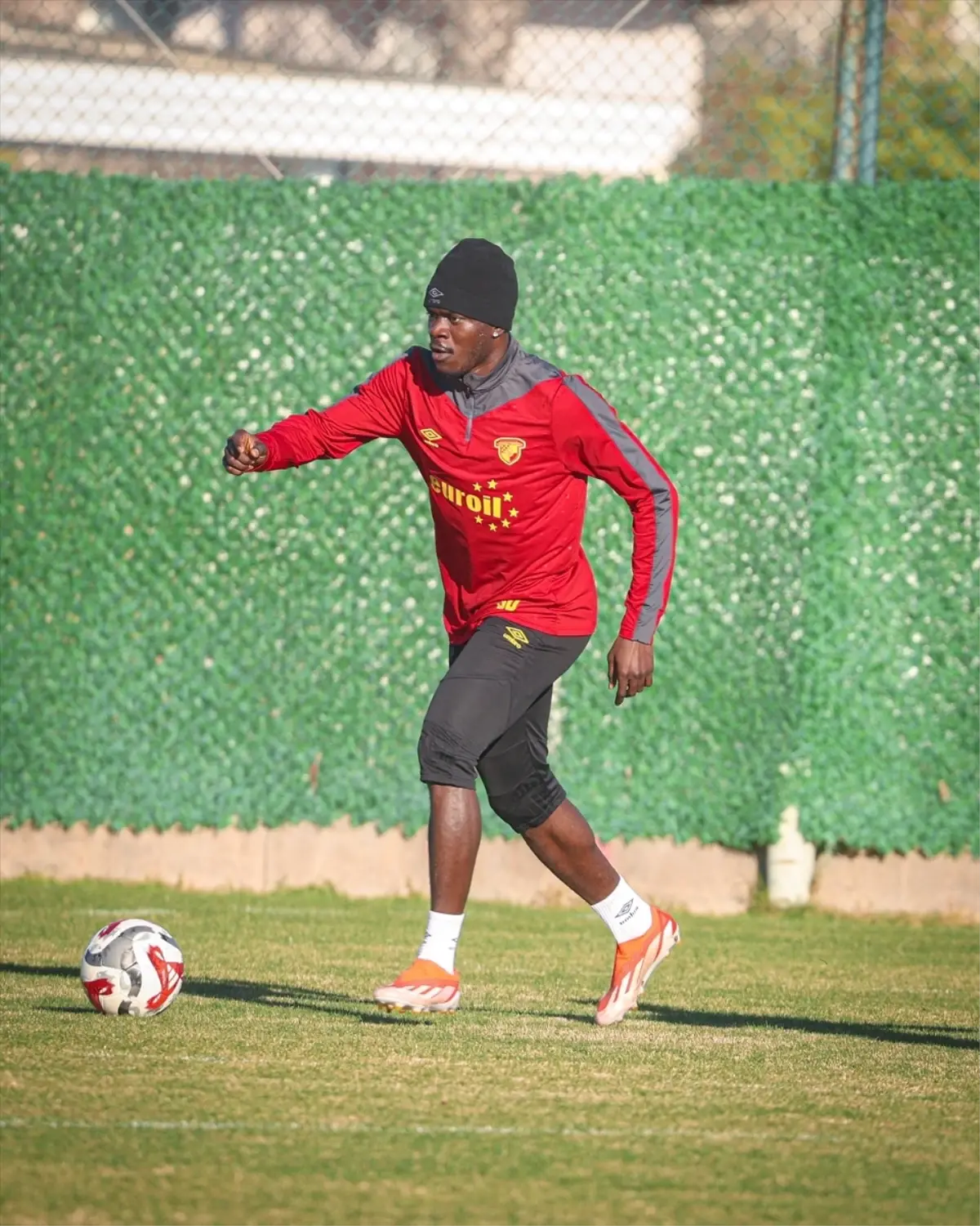 Göztepe, Rizespor Maçına Hazırlıklarını Hızlandırıyor