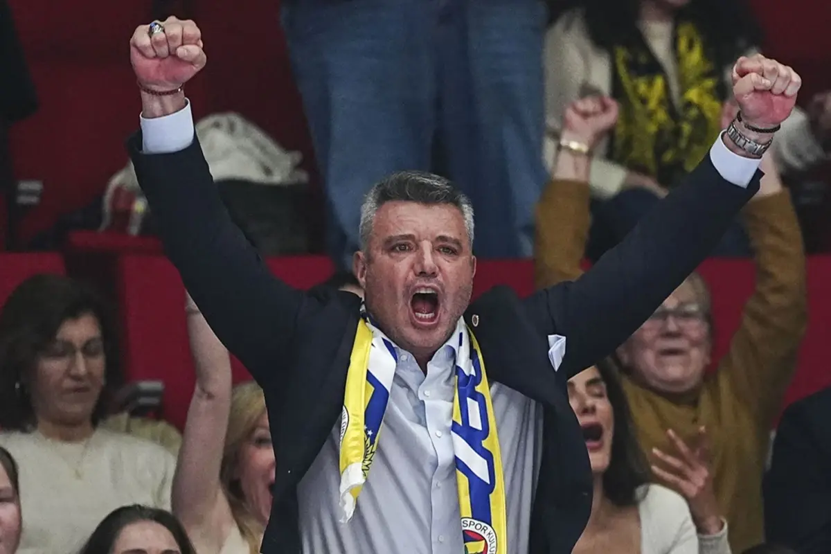 Sadettin Saran, Beyoğlu Yeni Çarşı Gençlerini Övgüyle Karşıladı