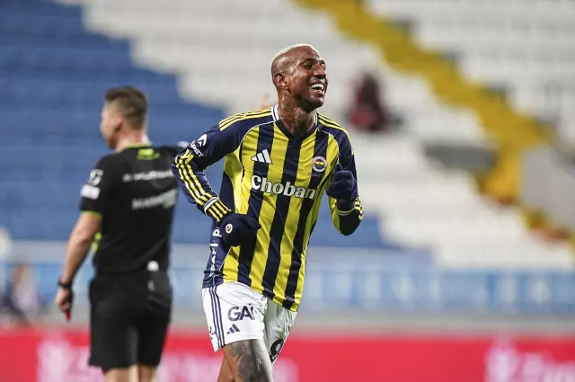 Anderson Talisca gol sevinci