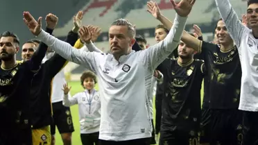 Özgür Özkaya'ya sarı kart gösterildi