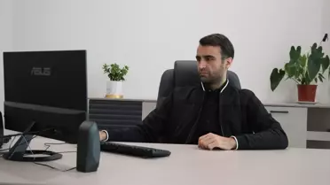 Atilla Karaoğlan fotoğraf yarışması değerlendirme sürecinde