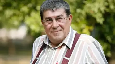 Zihni Göktay’ın Kırık Kalçası Sahneye Çıktı: Olayın Detayları ve Çevrenin Tepkisi