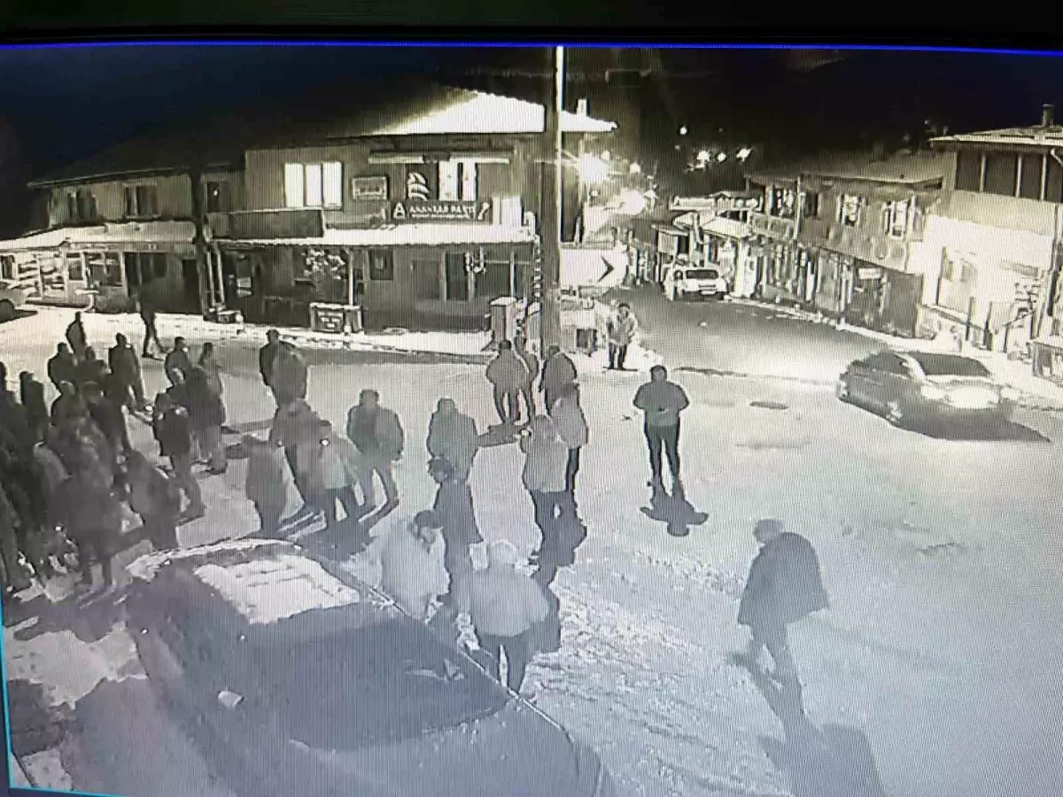 Mudurnu’da 17 Yaşındaki Genç, Esnafı Silahla Ağır Yaraladı