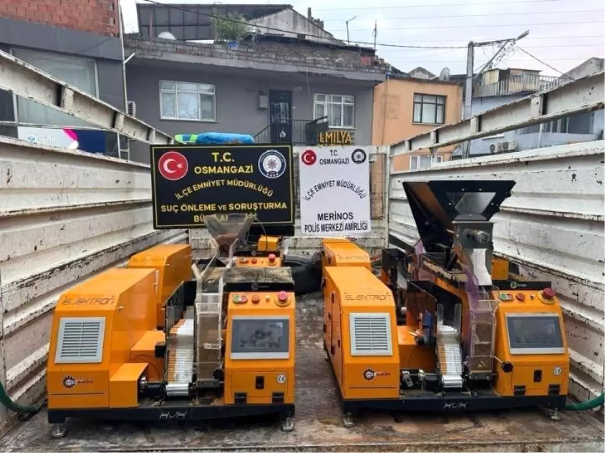 Bursa’da 87 Bin 400 Adet Kaçak Makaron Sigara Ele Geçirildi