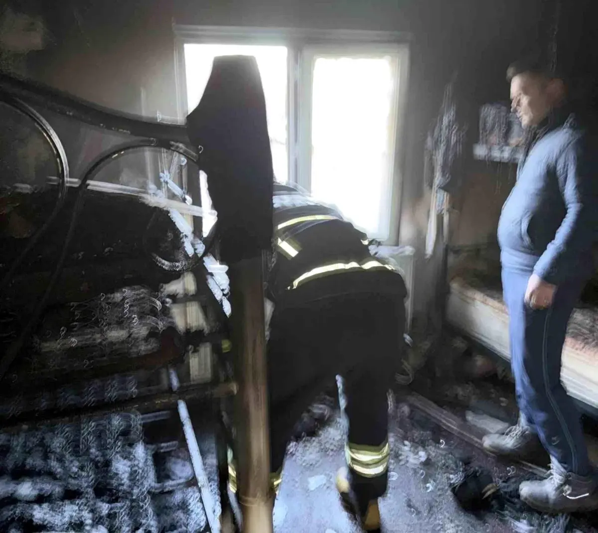 Menteşe’de İzinli İtfaiyecinin Hızlı Müdahalesi Yangını Kontrol Altına Aldı