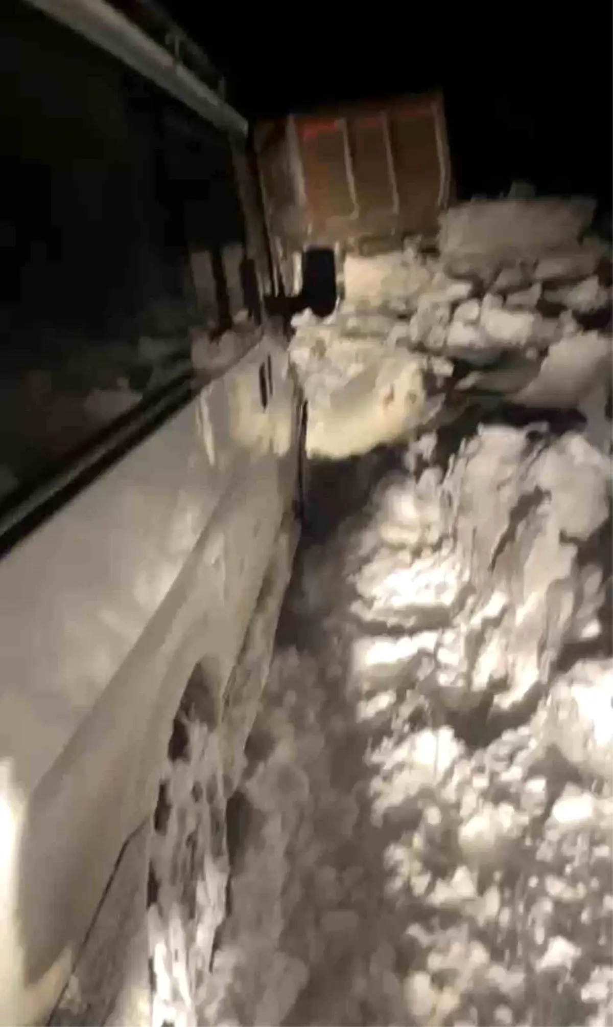 Siirt’te Kar Nedeniyle Yolculuklar Aksamaya Uğradı