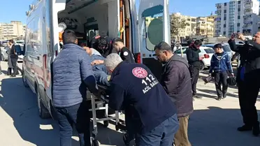 Kavga sonrası adliye önünde polis ve sağlık ekipleri