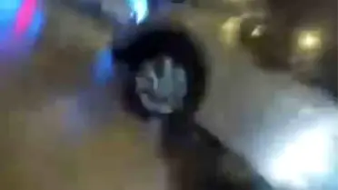 Kask kamerasından kaydedilen çip ve motosiklet çarpışma anı
