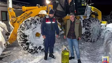 Ekiplerin kar temizleme çalışması