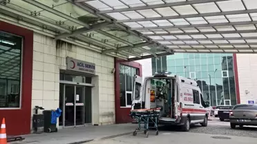 Kazada çarpışan iki forklift