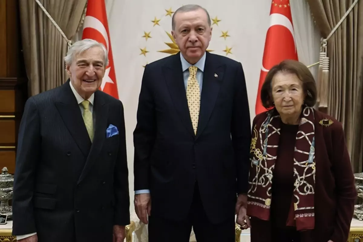 Rahmi Koç'tan Türkiye’nin Dış Politikasına Destek: “Doğru Yolda ve Memnunuz”