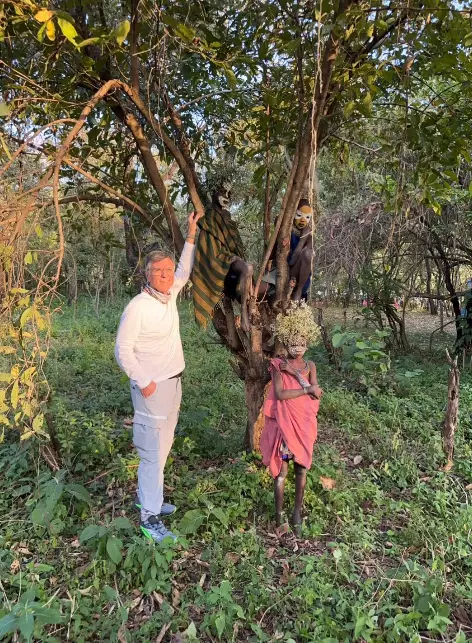 Olay yerinde bulunan silahlı saldırganlar