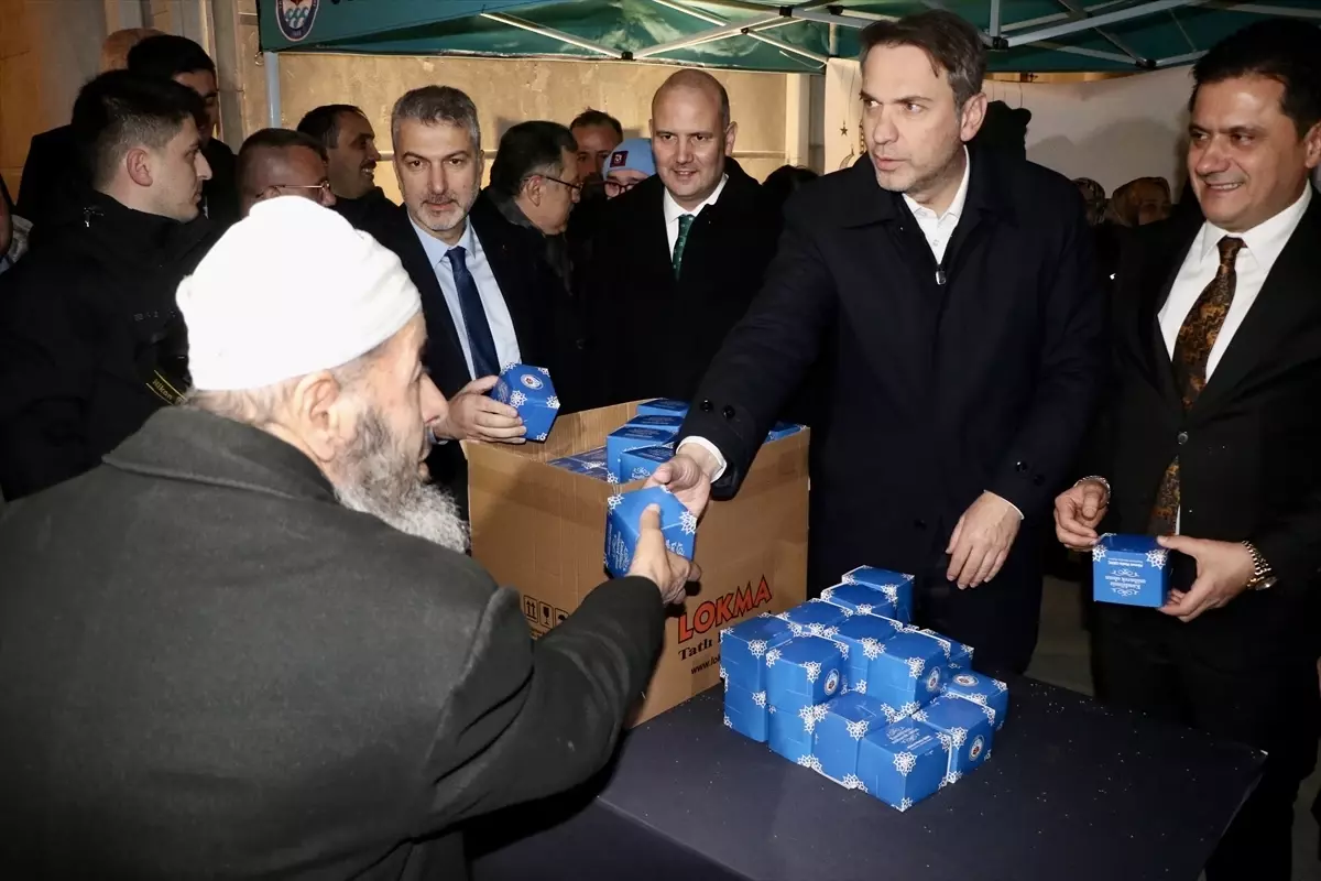 Enerji Bakanı Bayraktar, Trabzon’da Doğal Gaz ve Elektrik Destek Programını Açıklıyor